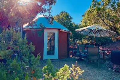 Image de Le Yoga Yurta au Sunny Mellow Eco Villa Durable