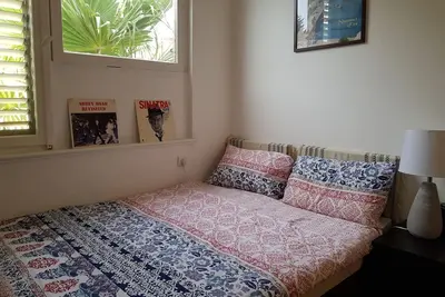 Image de Chambre spécieuse à côté de la plage