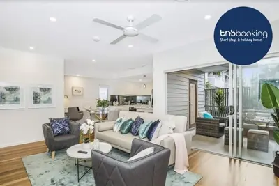 Image de Brand New Chic 3bdm maison de ville à Auchenflower, près de Brisbane Cbd 9 personnes
