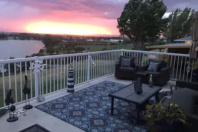 Image de Sunset Dreams Ă Moses Lake! 10 couchages