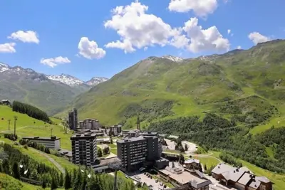 Image de Appartement avec balcon dans un des grands domaines skiable au monde!
