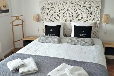 Image de Enjoy en Champagne Maison au milieu du Vignoble parking gratuit
