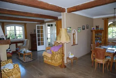 Image de Appartement dans villa à 7km de la mer et proche des commodités