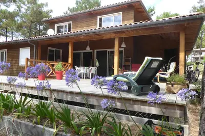 Image de Villa A 300m  De l’Ocean, Et Proche Du Lac De Maubuisson  Face A La Foret