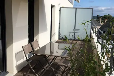 Image de Appartement 3* rénové avec terrasse et parking, au centre de Perros-Guirec, 5 personnes