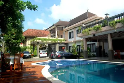 Image de Une élégante chambre double privée à l'hôtel Dhyana Pura City au cœur de Bali