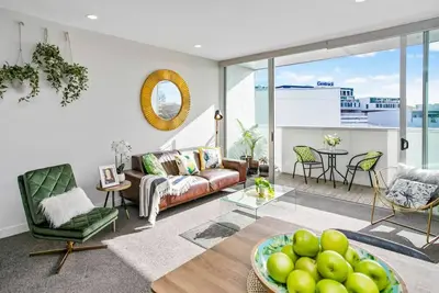 Image de Sunlit Stylish Hideaway avec pompe Ă chaleur