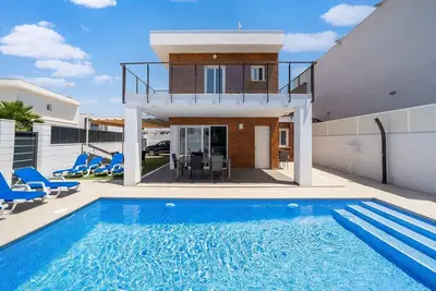 Image de Villa à Gran Alacant près de l'aéroport
