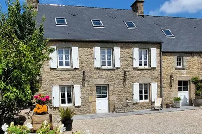 Image de Belle maison rénovée - 3 Chambres - Mer & Campagne