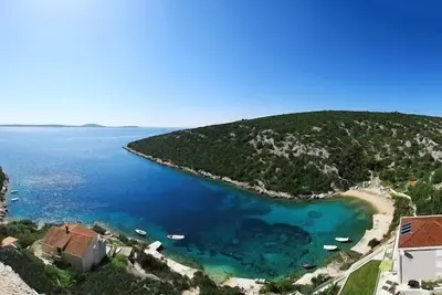 Appartement dans Vinišće avec Balcon, Climatisation, Wifi, Machine à laver (4753-2)