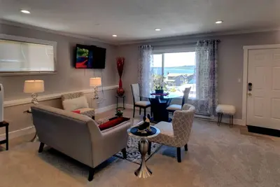 Image de Vues sur l'eau depuis Saltwater Suites