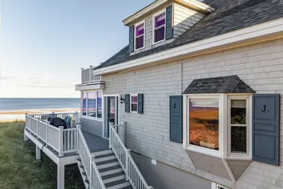 Image de Magnifique Oceanfront Beach House