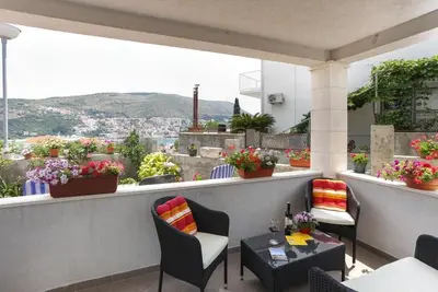 Image de Apartments Pojko - Appartement 1 Chambre avec Terrasse (Jaune)