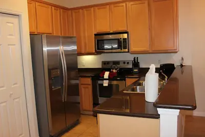Image de Maison de ville 2 chambres nouvellement rénovée pouvant accueillir jusqu'à 6 personnes