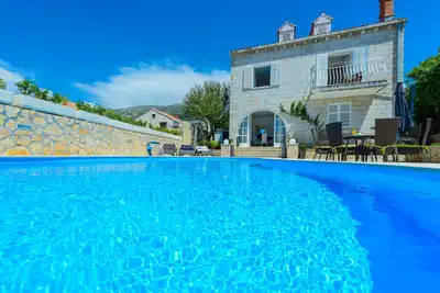 Villa Ida - Villa 5 Chambres avec Piscine et Vue sur la Mer