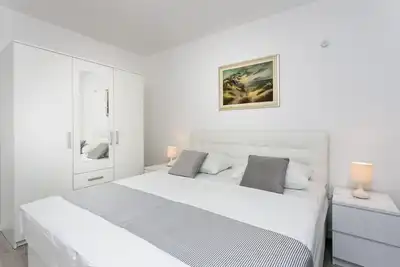 Apartment Dupči�� - Appartement 2 Chambres avec Balcon