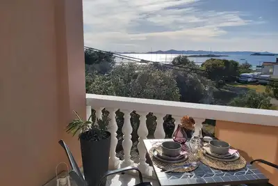 Image de Vacances à la mer avec un quai