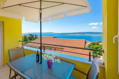Image de Appartement de vacances Crikvenica pour 2 - 5 personnes avec 3 chambres à coucher - Appartement de v
