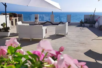 \"Villa sur la mer 4-6 places\" terrasse wifi, barbecue, chaises longues, kaiak