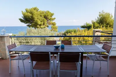 Image de IntoTheBlue Villa - Une belle maison de vacances en bord de mer