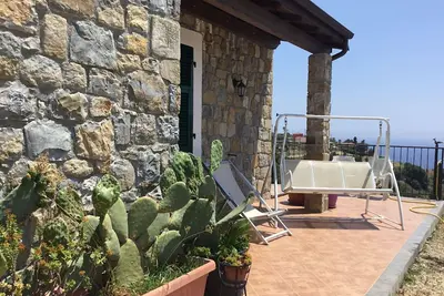 Image de Maison Rose - Vue mer (Citra 008008-Lt-0059)