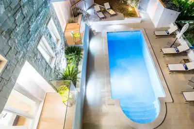 Image de Villa de luxe à Bol Island Brac pour piscine privée chauffée de 12 personnes près de Zlatni rat