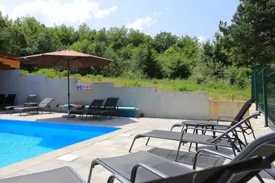 Image de Garçonnière avec le balcon Grabovac, Plitvice (As-17531-a)