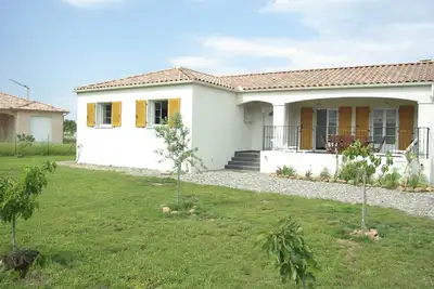 Image de Villa De Plein Pied Climatisee Grand Jardin Internet