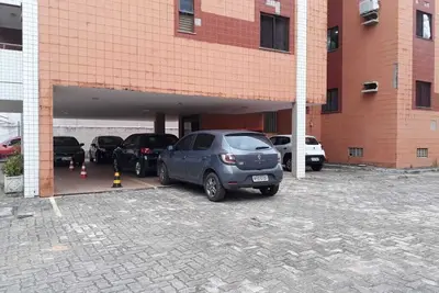 Image de La douceur du foyer! Grand appartement meublé pour cinq personnes!