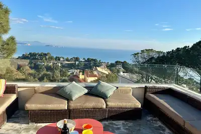 Image de Villa12 couchages, piscine et vue spectaculaire sur la mer