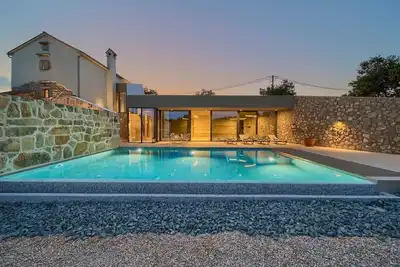 Image de Maison de luxe Jerini à Bajcici