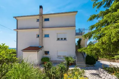 Image de Appartement de vacances Crikvenica pour 2 - 5 personnes avec 3 chambres à coucher - Appartement de v