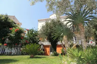 Image de Apartments Travarevic - Appartement 2 Chambres (4 Adultes) No1