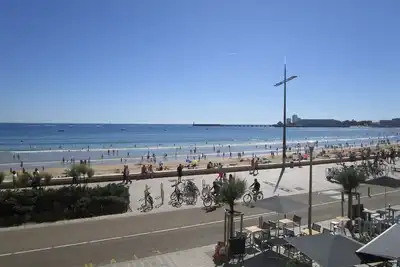 Appartement 2 chambres face à la mer avec balcon et wifi