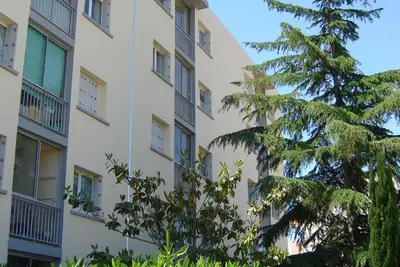 Image de Hyères, studio entièrement équipé pour 4 personnes dans résidence très calme
