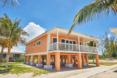 Image de Stone Gate Beachfront Villa 3 Chambres Ă West Grand Bahama Island