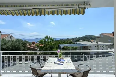 Appartements Botica - Chambre Double avec Balcon et Vue sur la Mer