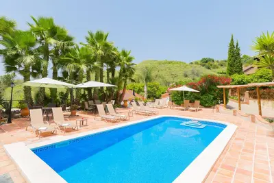 Image de Cubo's Mijas Finca Huerta Rica Palmeral / piscine partagée / vues
