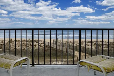 Image de Ocean Front - 3 chambres w / 2 chambres King - Une vue imprenable - Parfait pour les familles!