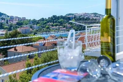 Apartment Tija - Appartement 2 Chambres avec Balcon et Vue Partielle sur la Mer (A4 + 2)