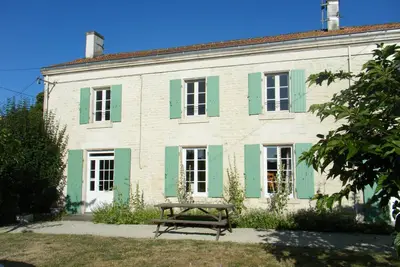 Image de Charentaise house in quiet village close to La Rochelle