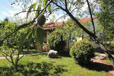 Image de Maison de vacances Poreč pour 1 - 4 personnes avec 2 chambres à coucher - Maison de vacances