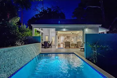 Image de << Envy Of The Island @ Vieille Ville >> Pristine Private Home & Pool + Derniers Services CLÉS. . .