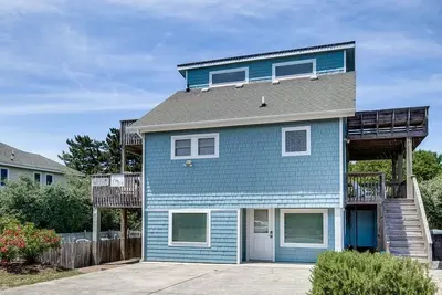 Facile Livin '| 1040 ft de la plage | Piscine privée, bain à remous