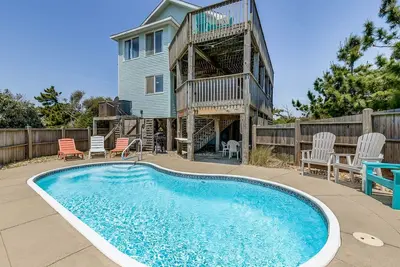 Image de Ocean Oasis | 200 m de la plage | Piscine privée, bain à remous