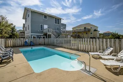 Paysages marins | 200 m de la plage | Chiens bienvenus, piscine privée, bain à remous