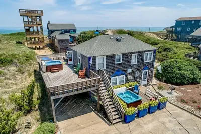 Image de La maison de transport I (en haut) | 95 pieds de la plage | Chiens bienvenus, bain à remous | Nags Head