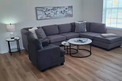 Image de Nouveau! Immense condo Vista Cay près de la piscine. Près de tous les parcs. Marcher jusqu'au Palais des congrès