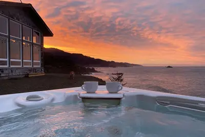 Image de Lookout-Maison-Salle de bain privée séparée-Vue sur l'océan