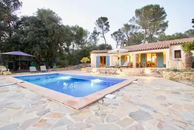 Image de Salernes - Maison Jonquier - Villa avec piscine chauffée (au sel)